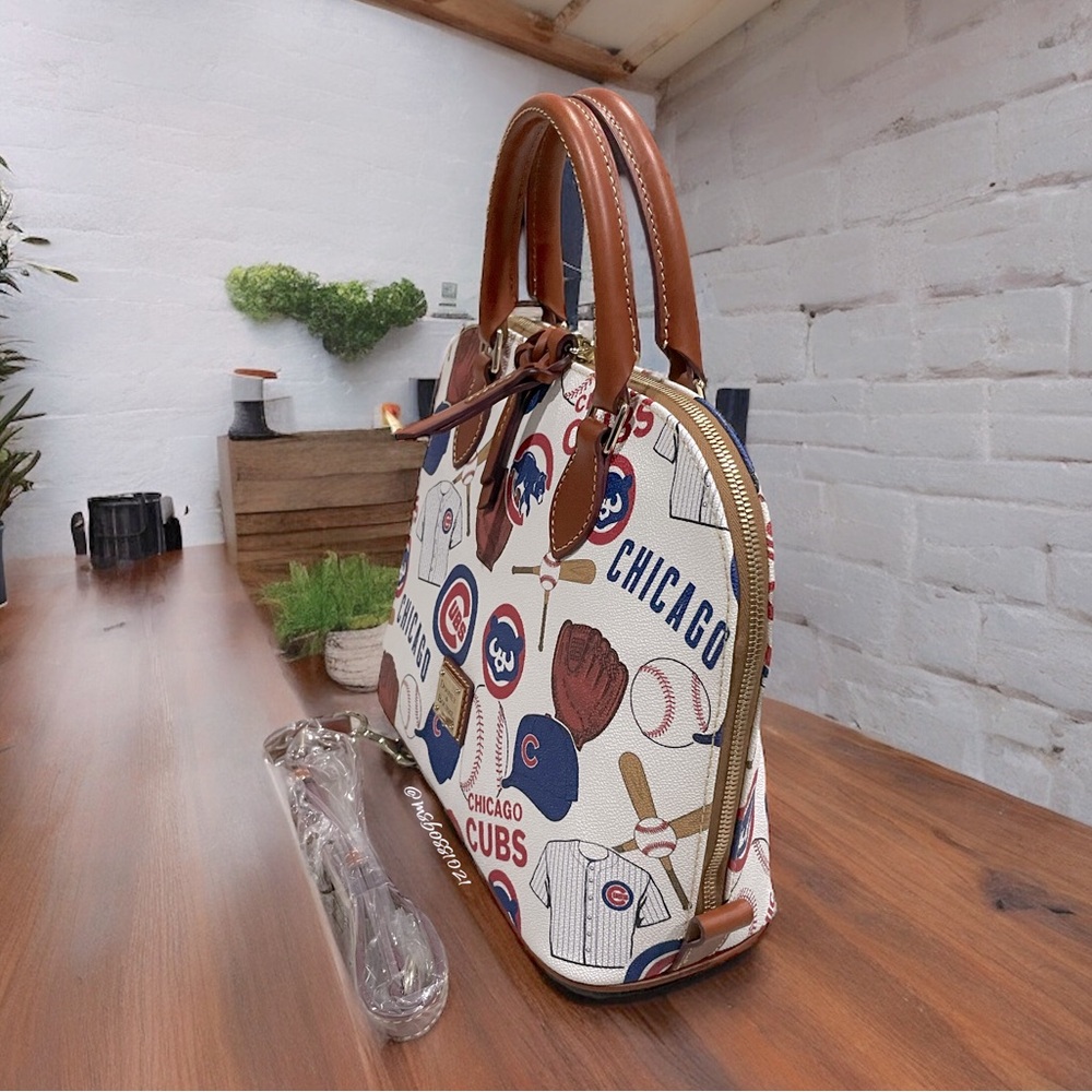 Dooney and Bourke Chicago Cubs Zip Zip Satchel in White NWT - Picture 4 of 9